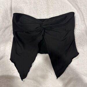 SHEIN Black Strapless Crop Top